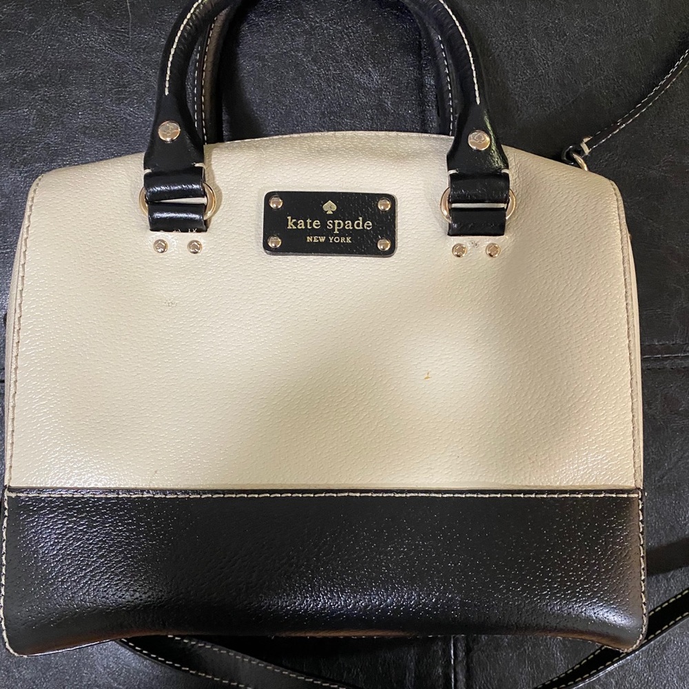 Kate Spade purse - Picture 2 of 4